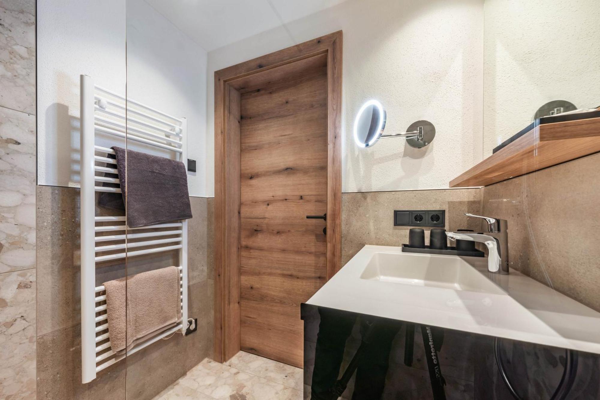 Montana Apartments Mayrhofen Zewnętrze zdjęcie